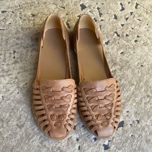 Nisolo-Huarache Leather Sandals. Color almond size 9.
